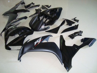 Aftermarket 2004-2006 Glossy Black Yamaha YZF R1 Motorbike Fairing